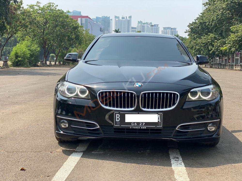 Mobil BMW 5 Series 2016