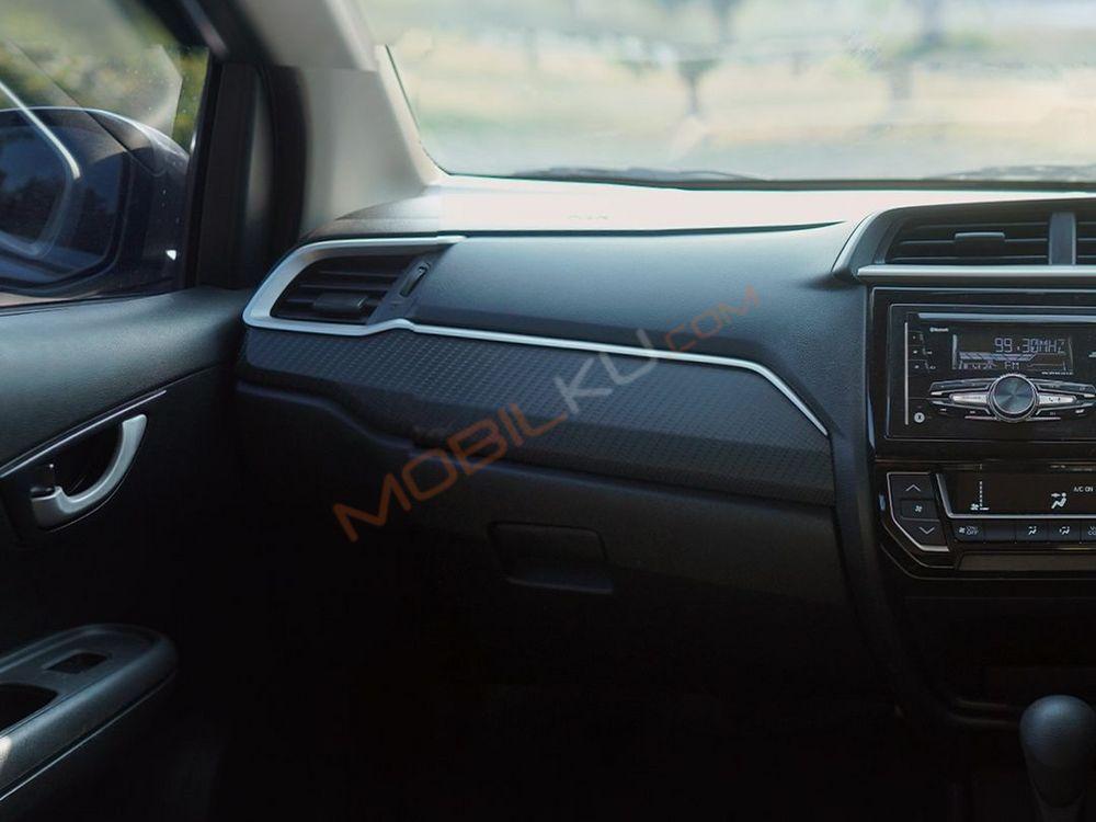 Mobil Honda Brio 2022