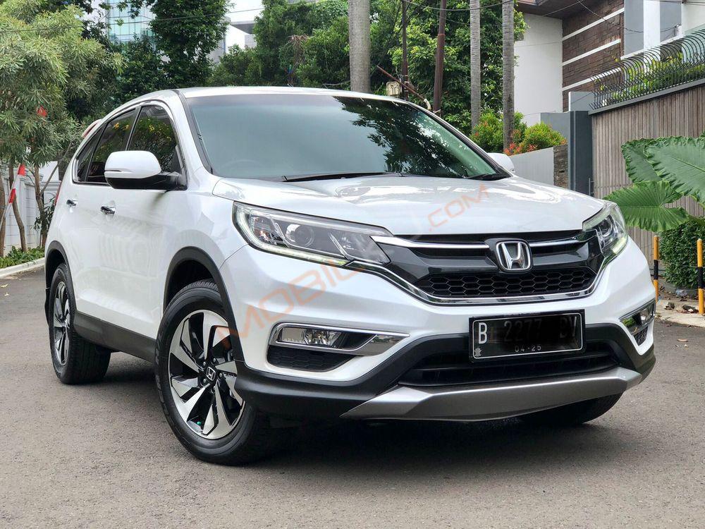 Mobil Honda CR-V 2015