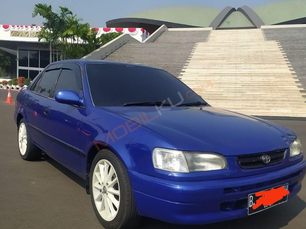 Mobil Toyota Corolla 1996