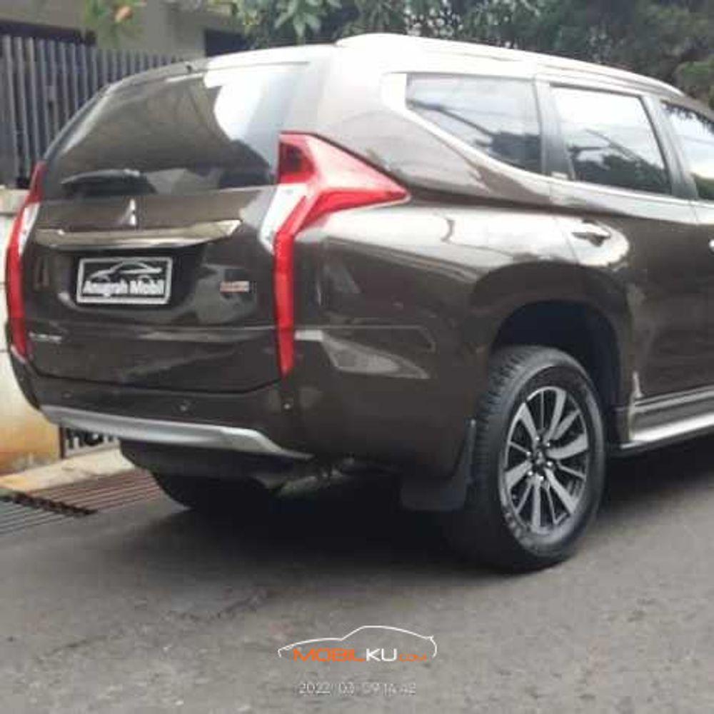 Mobil Mitsubishi Pajero Sport 2016