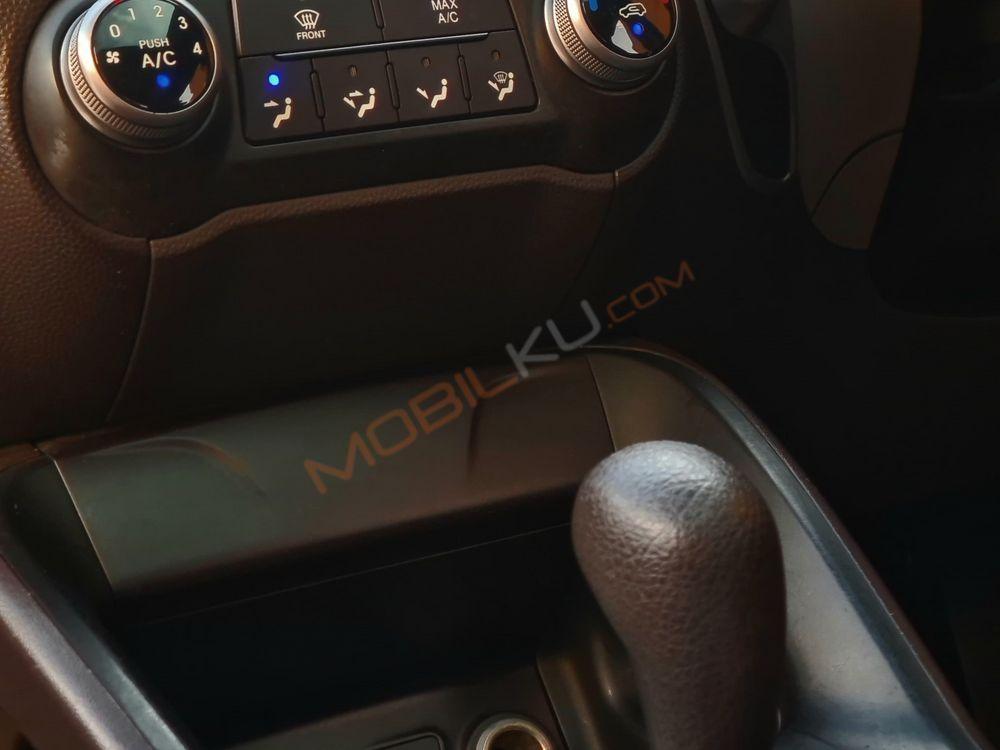 Mobil Hyundai Tucson 2013