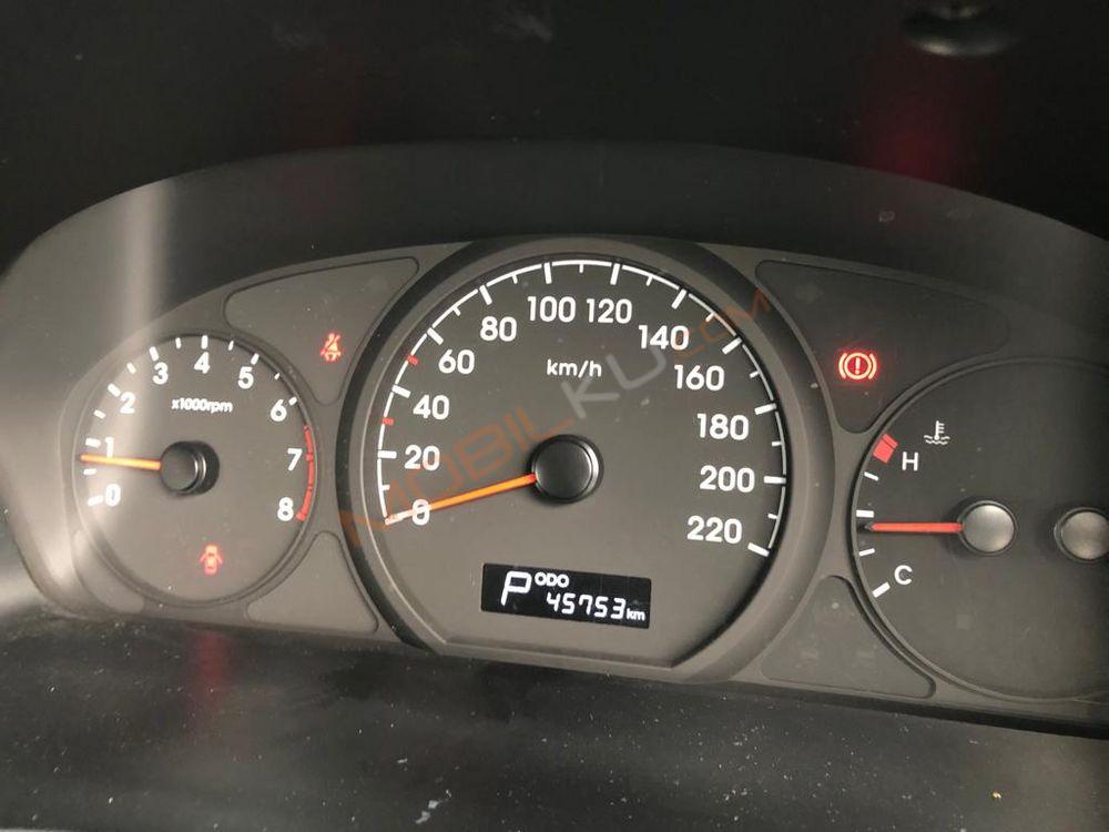 Mobil Hyundai H-1 2018