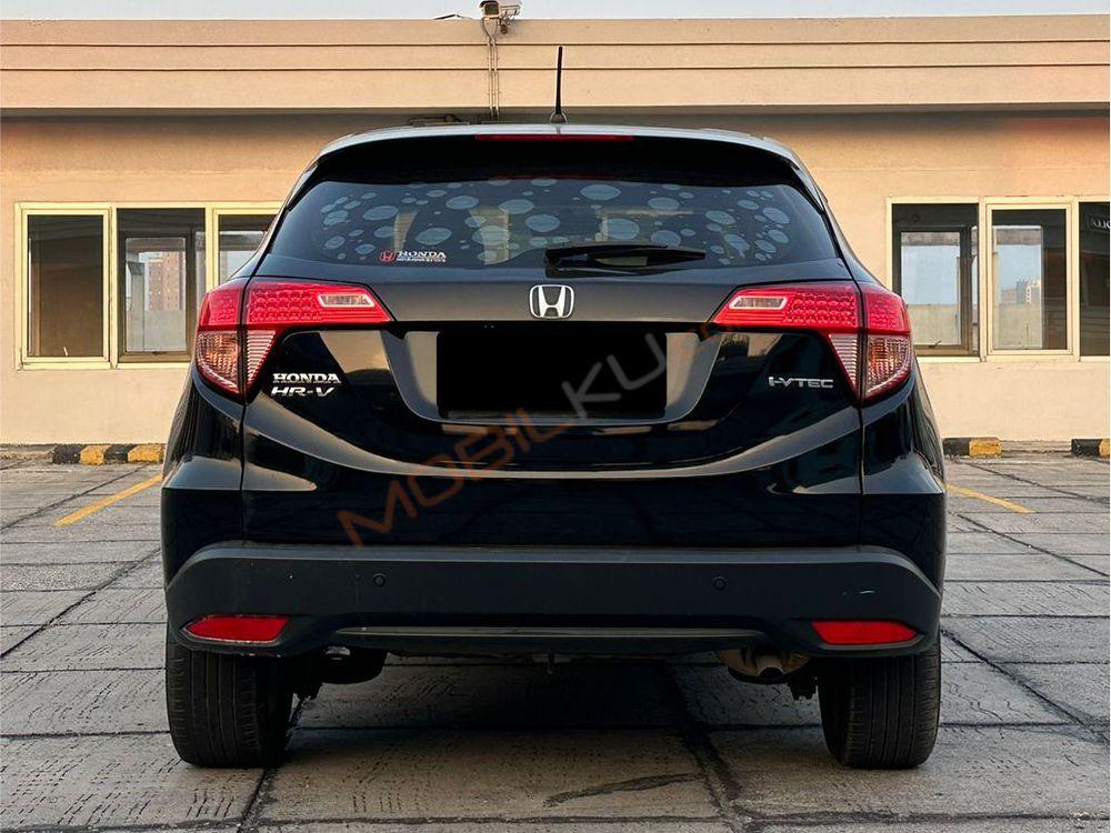 Mobil Honda HR-V 2015