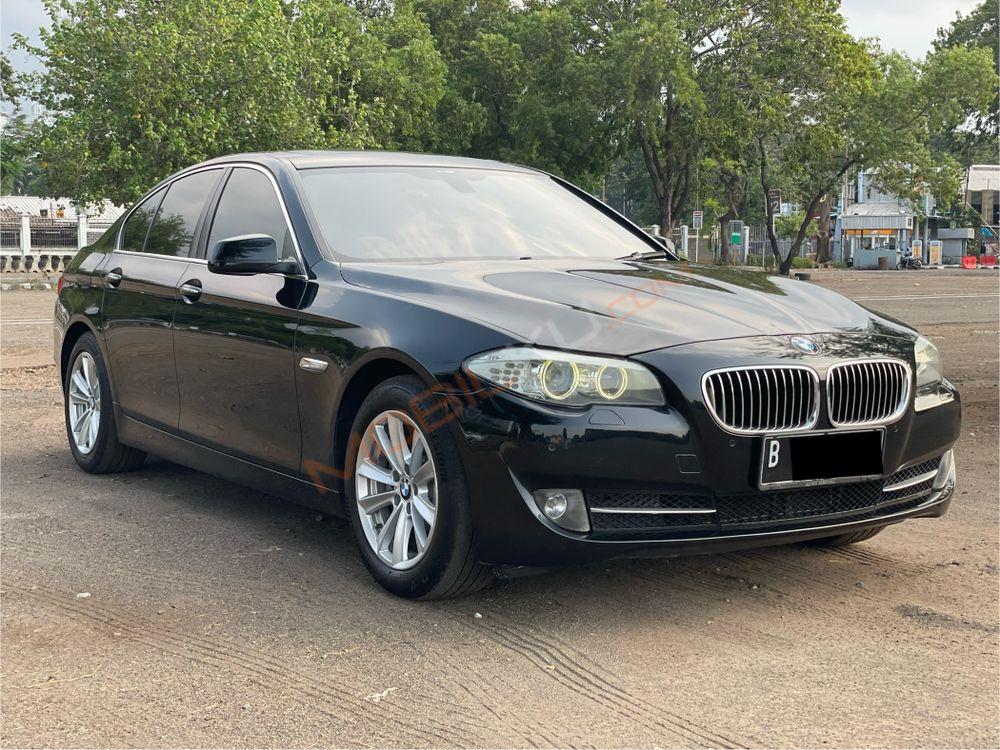 Mobil BMW 5 Series 2013