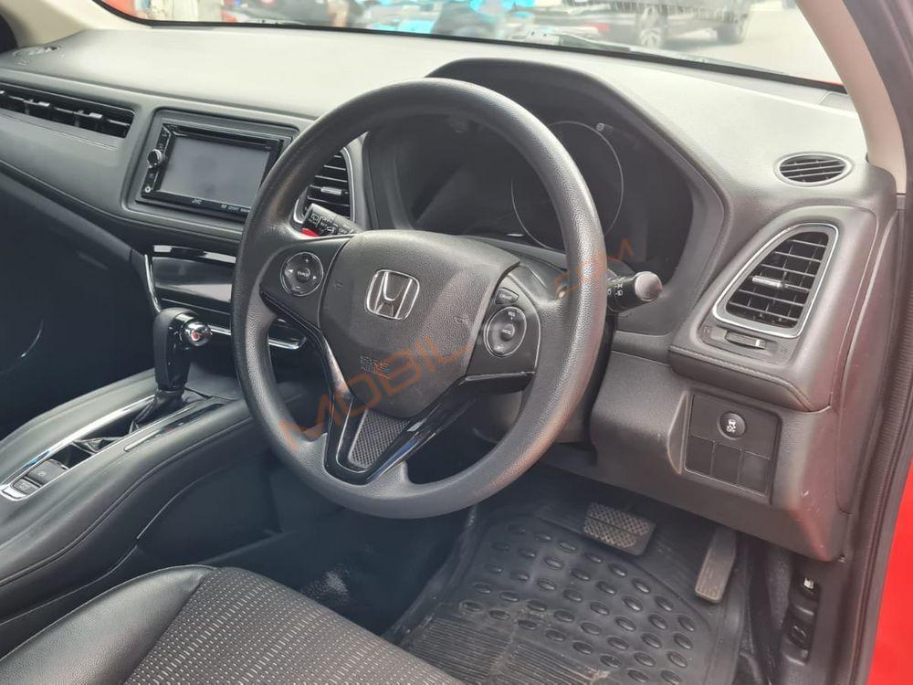 Mobil Honda HR-V 2016