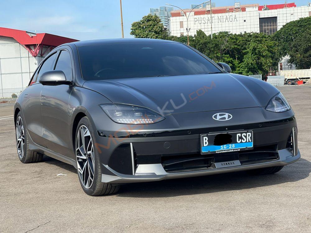 Mobil Hyundai Ioniq 6 2023