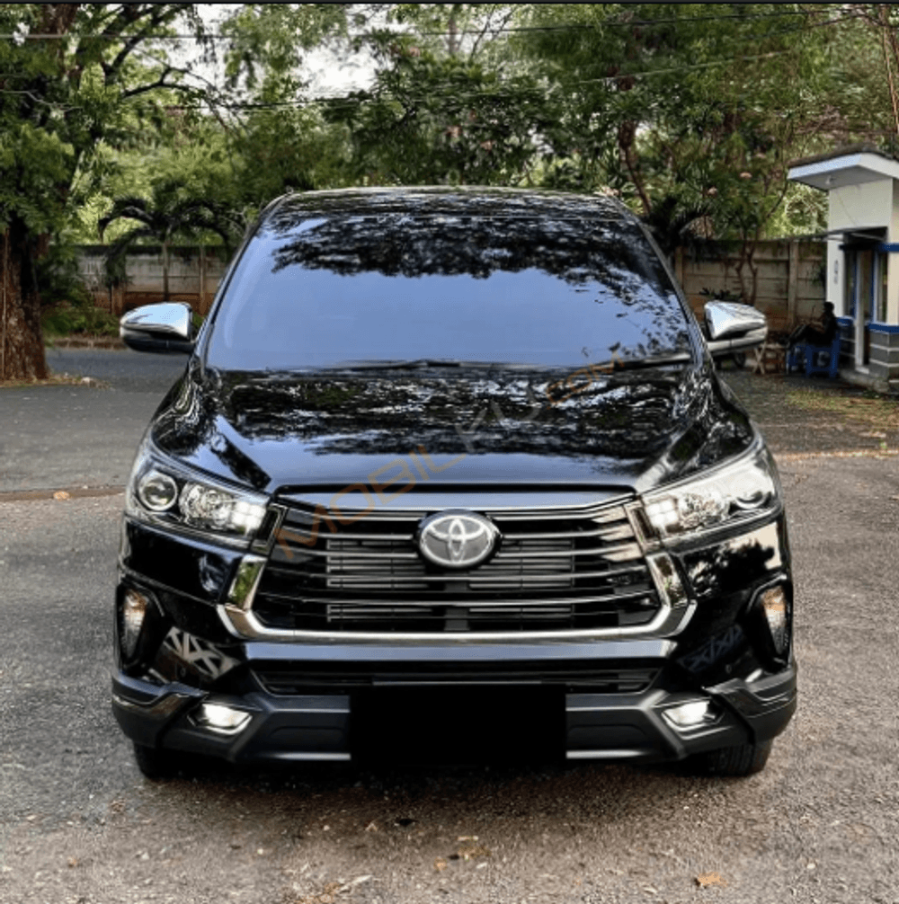 Mobil Toyota Kijang Innova 2022