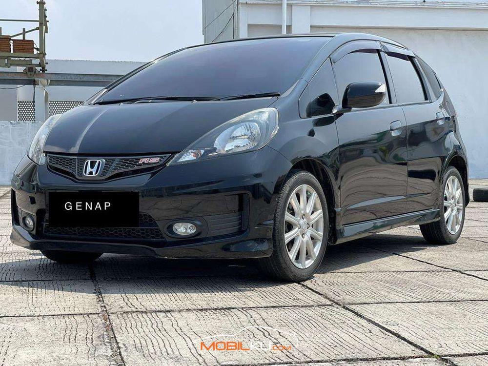 Mobil Honda Jazz 2013
