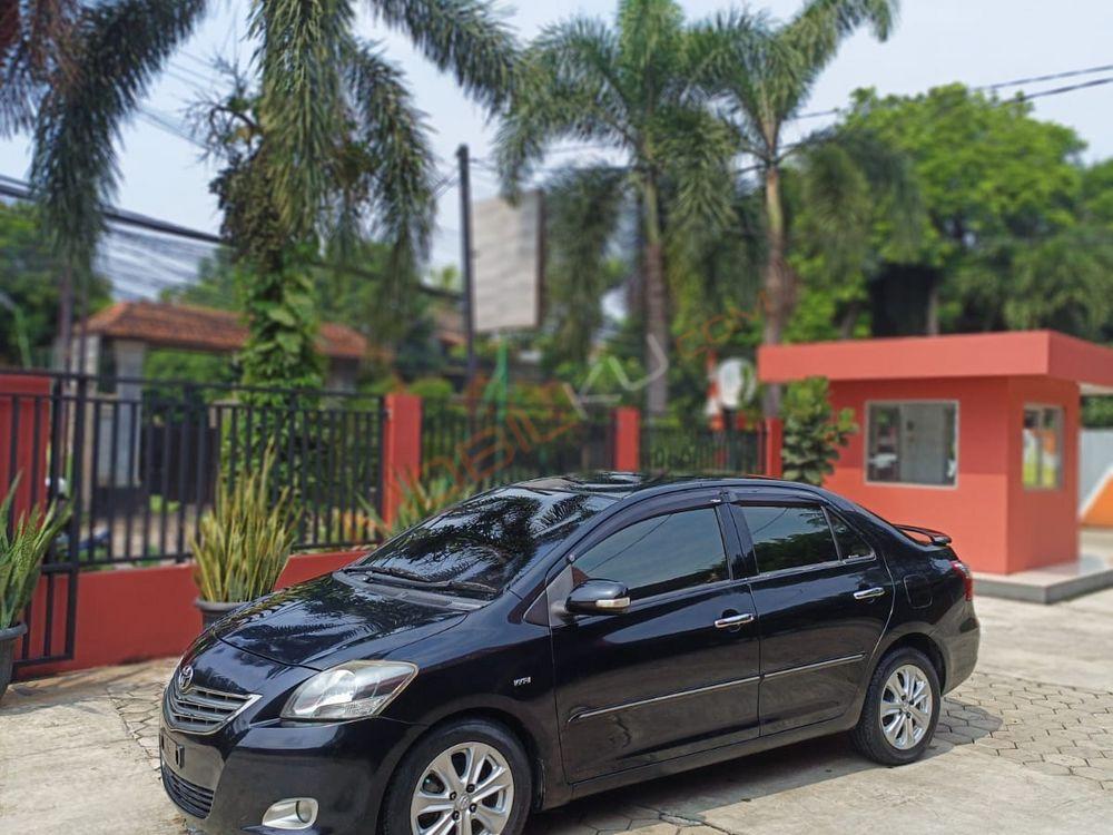Mobil Toyota Vios 2013