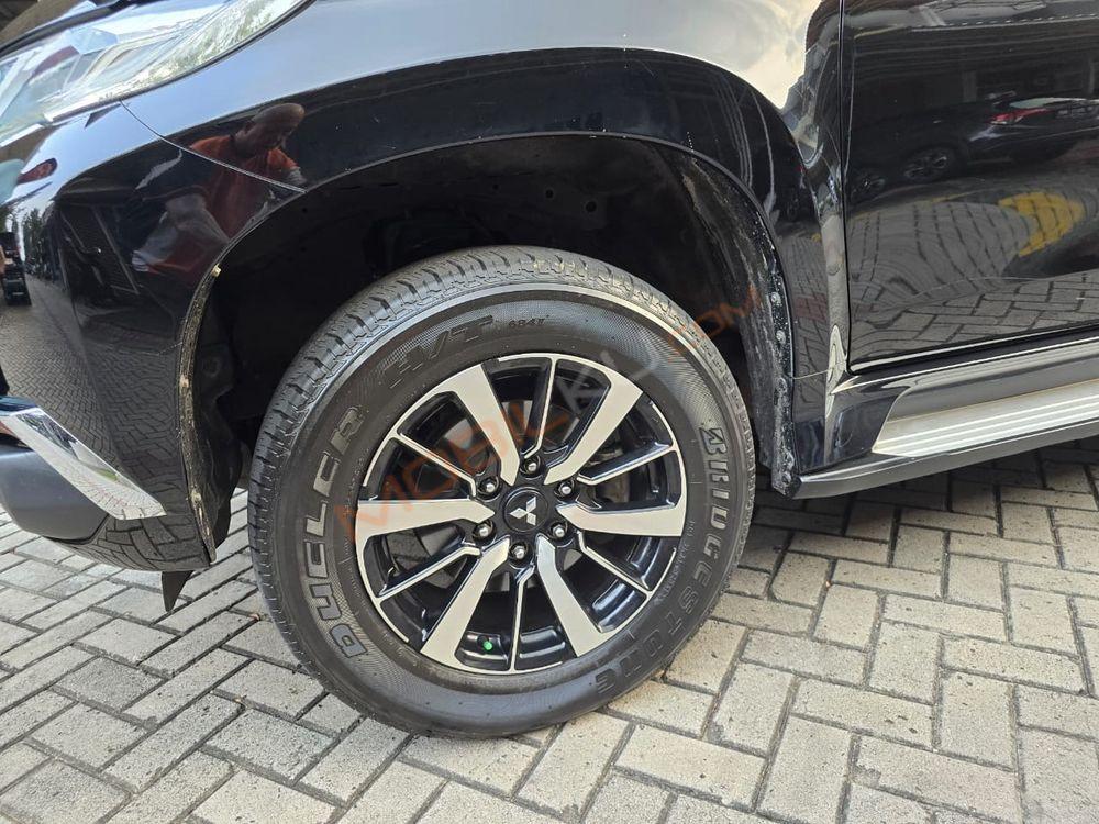 Mobil Mitsubishi Pajero Sport 2016