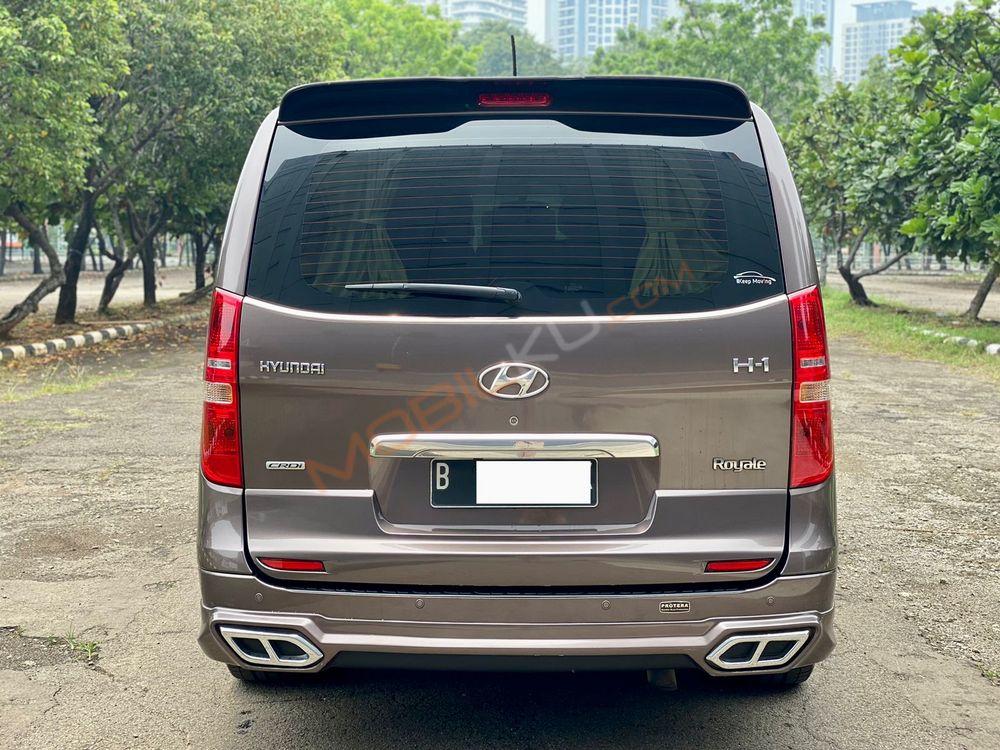 Mobil Hyundai H-1 2018