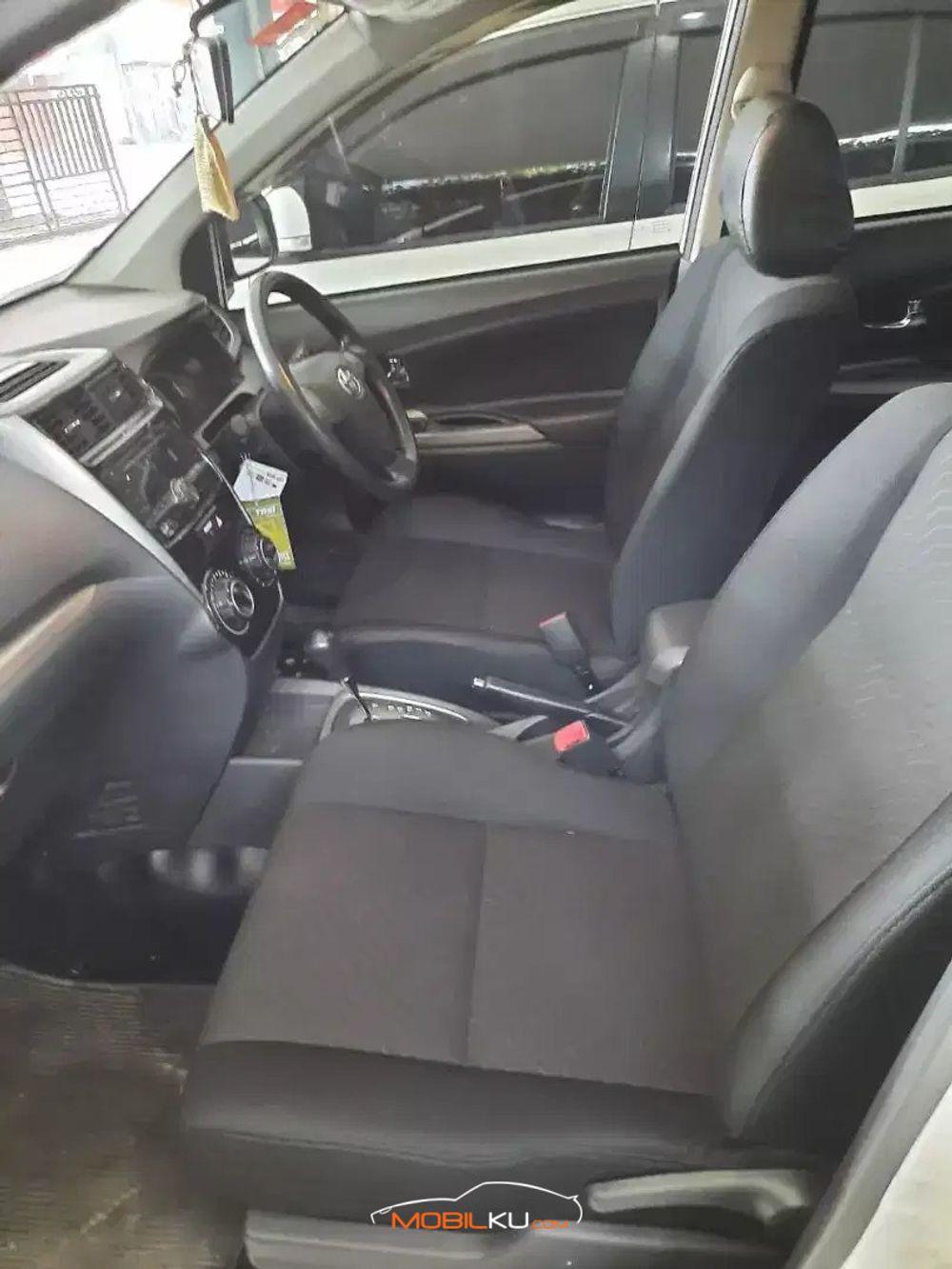 Mobil Toyota Avanza 2017