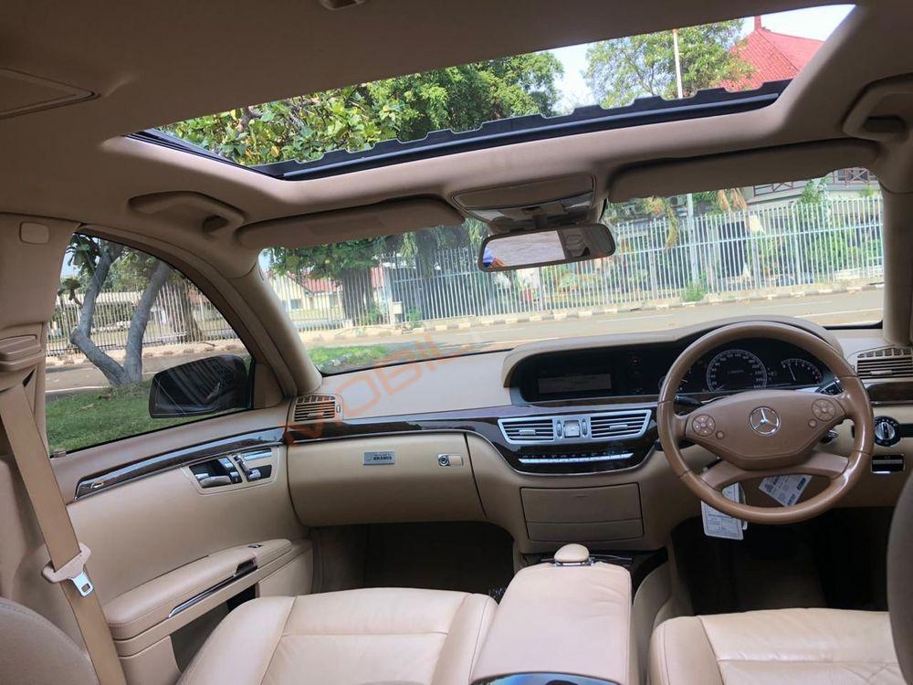 Mobil Mercedes-Benz S-Class 2011