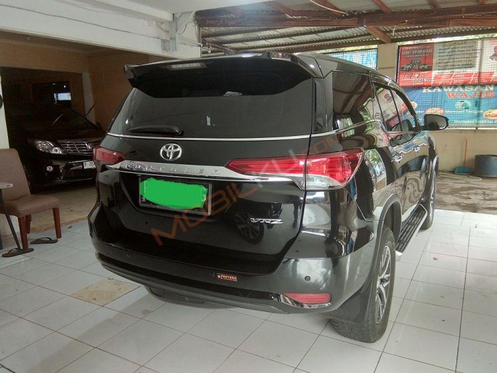 Mobil Toyota Fortuner 2018