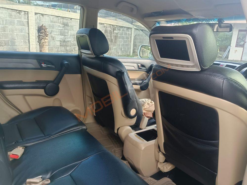 Mobil Honda CR-V 2010