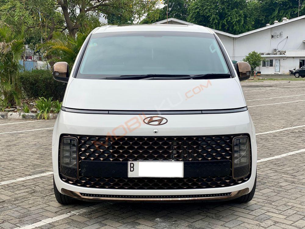 Mobil Hyundai Staria 2022