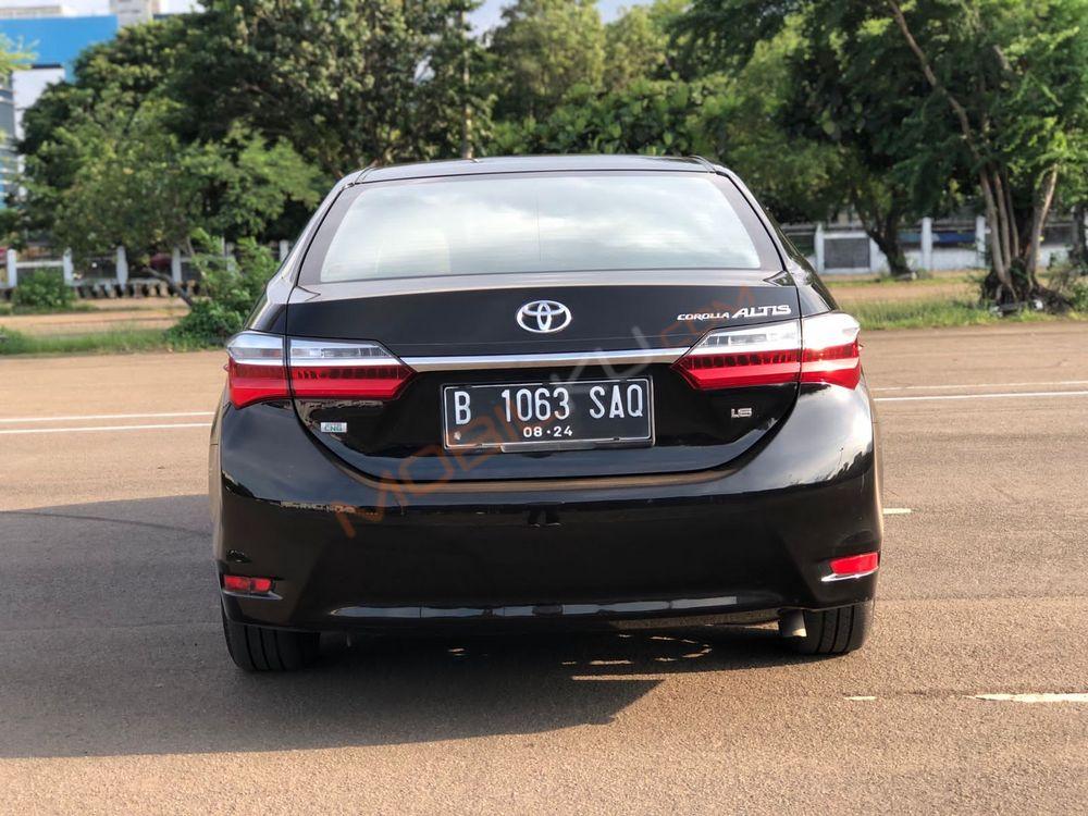 Mobil Toyota Corolla 2018