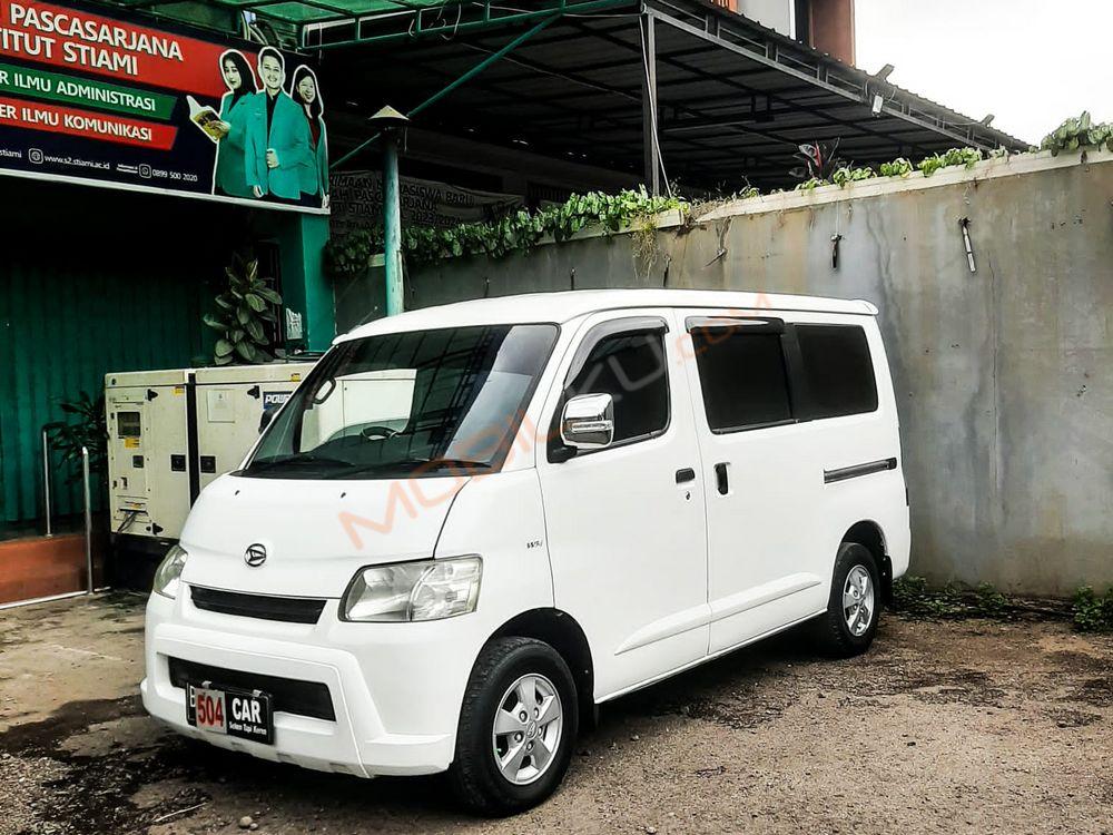 Mobil Daihatsu Gran Max 2014