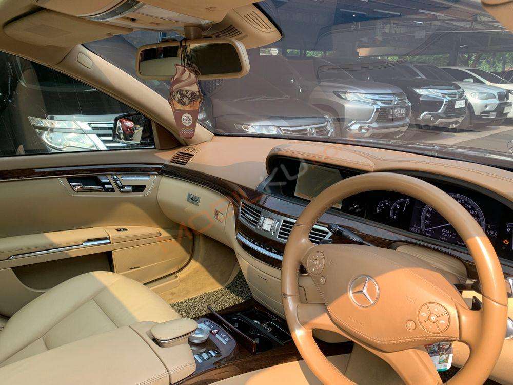Mobil Mercedes-Benz S-Class 2011