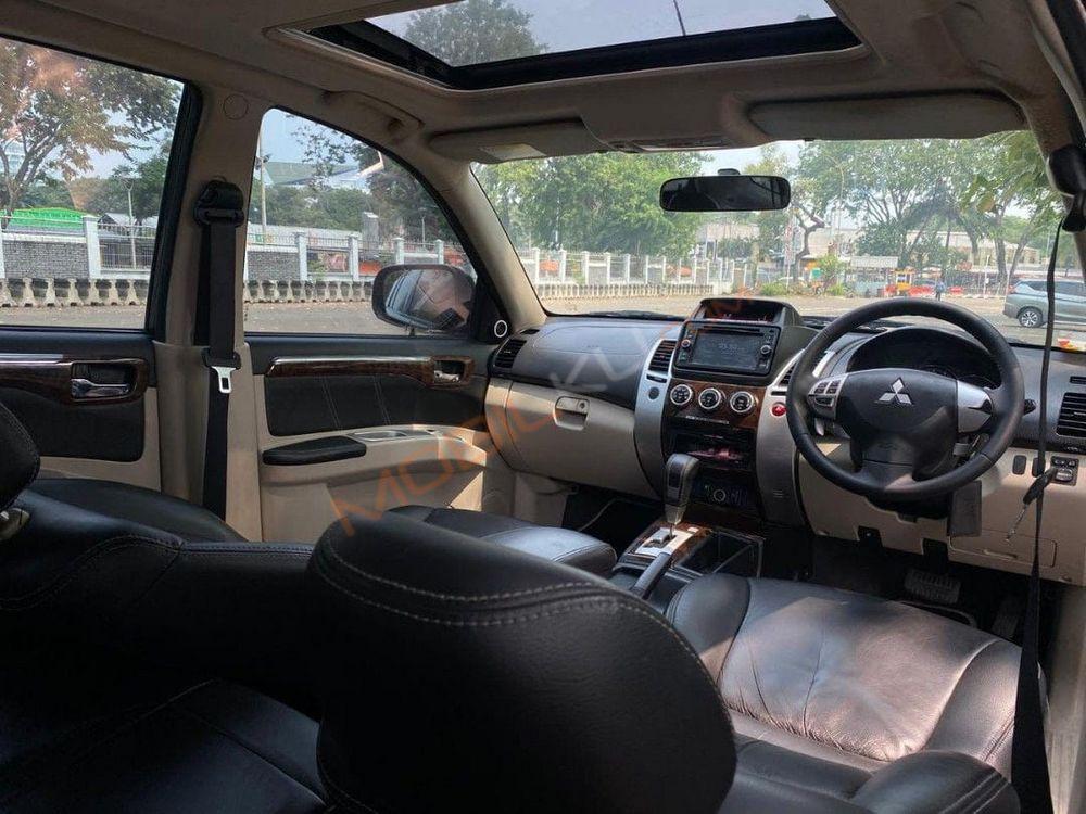 Mobil Mitsubishi Pajero Sport 2013