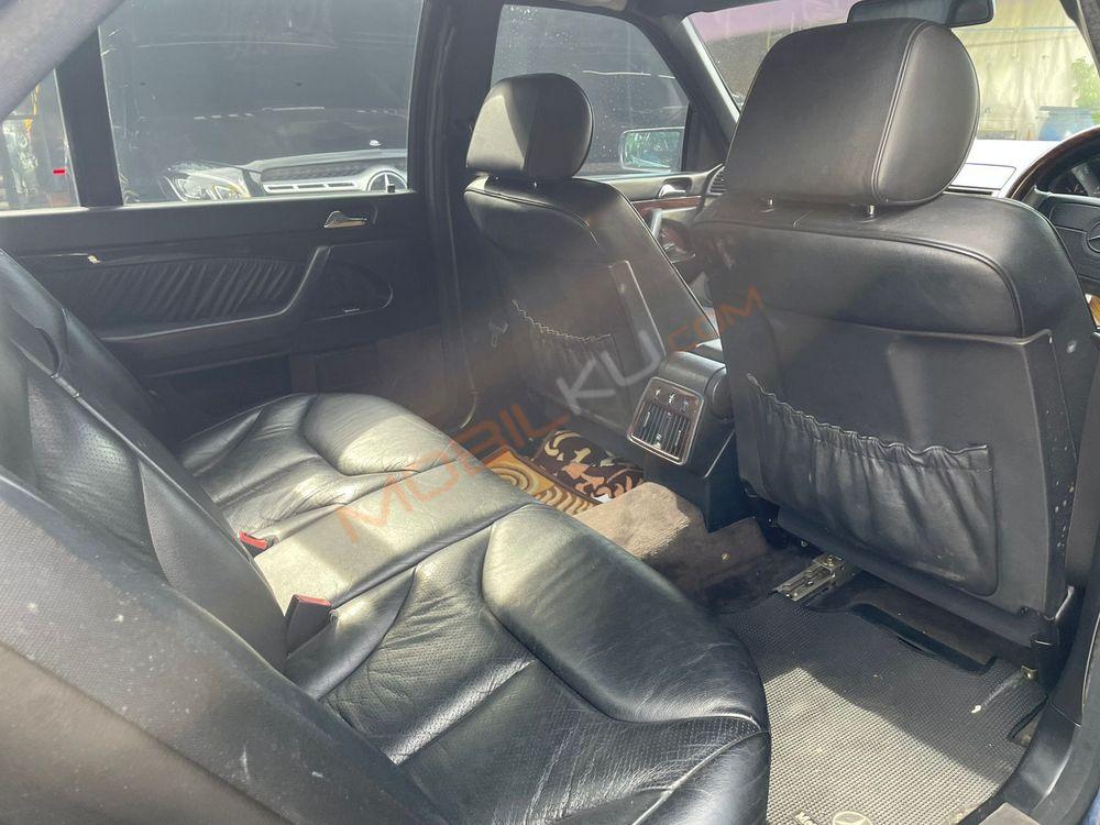 Mobil Mercedes-Benz S-Class 1996