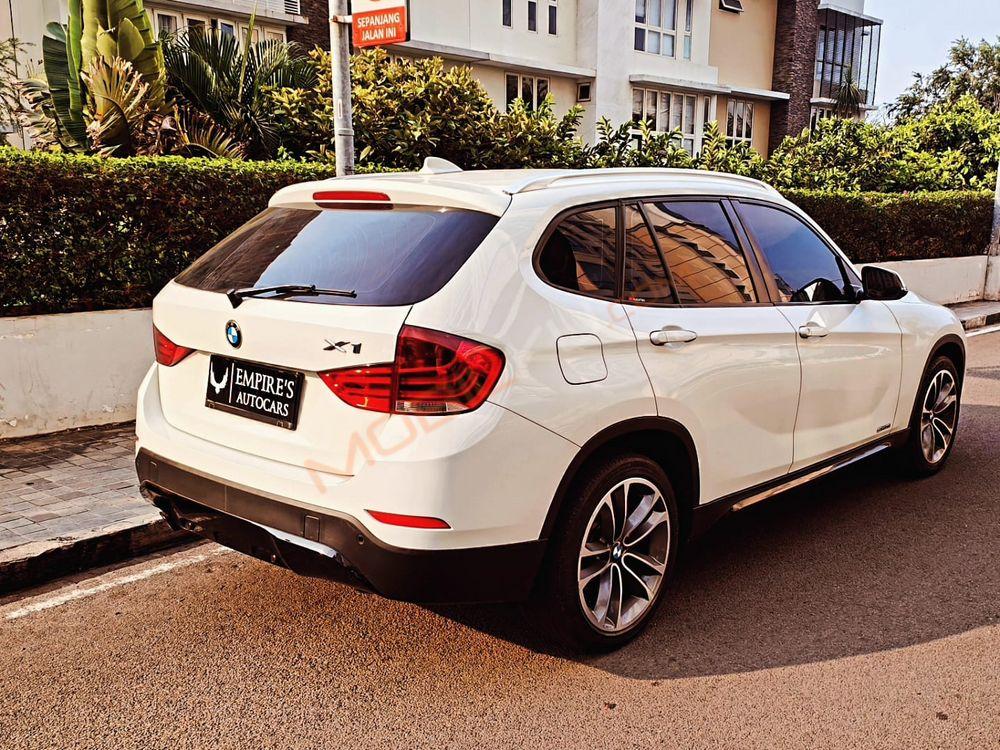 Mobil BMW X1 2015