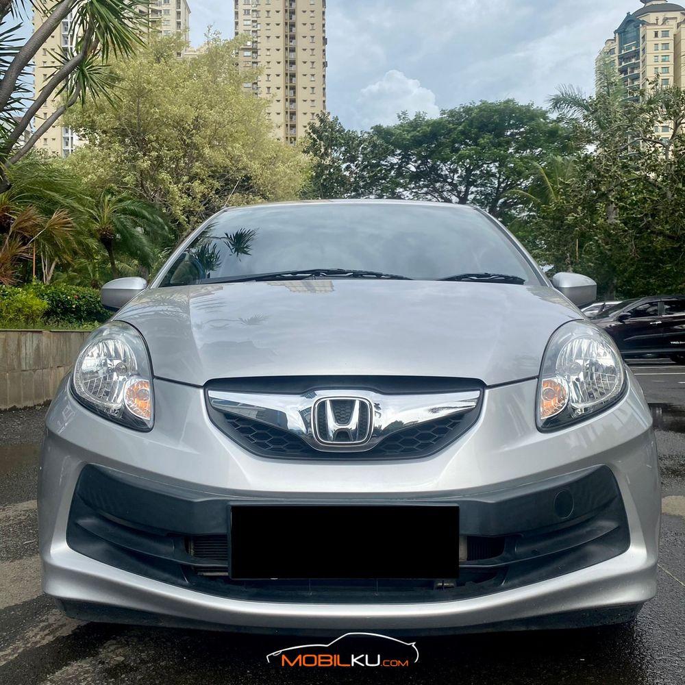 Mobil Honda Brio 2013