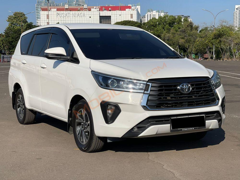 Mobil Toyota Kijang Innova 2022