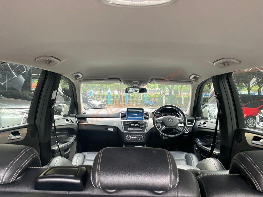 Mobil Mercedes-Benz ML 2013