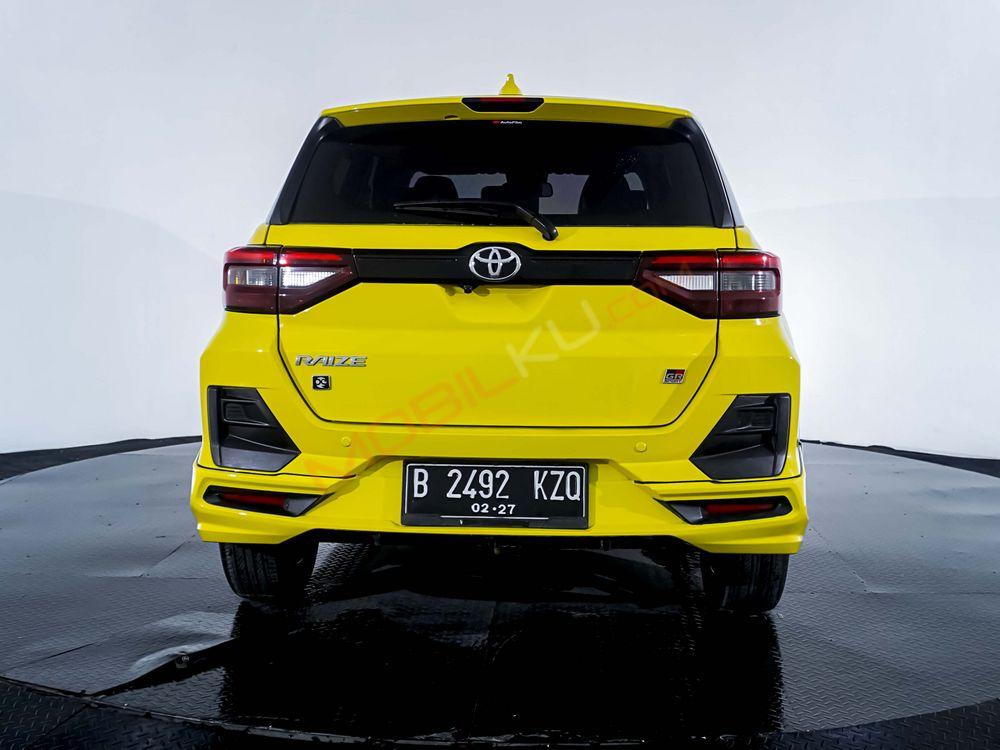 Mobil Toyota Raize 2021