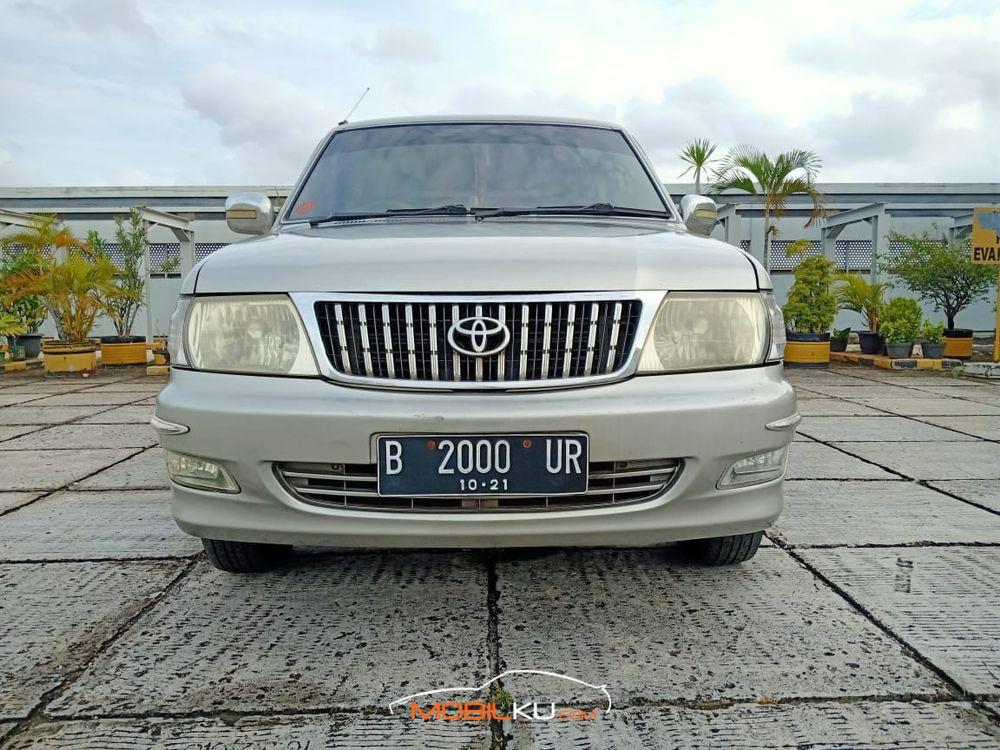 Mobil Toyota Kijang 2003