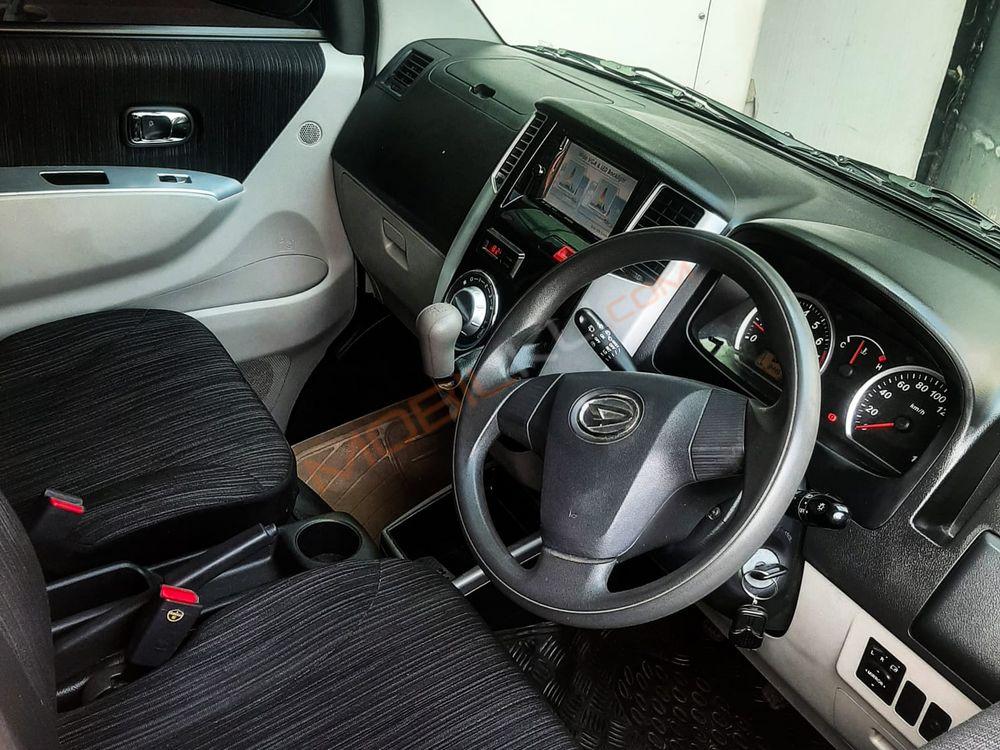 Mobil Daihatsu Luxio 2018