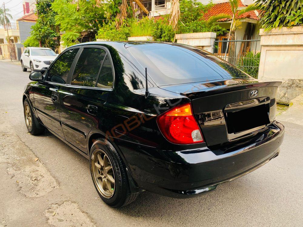 Mobil Hyundai Avega 2010