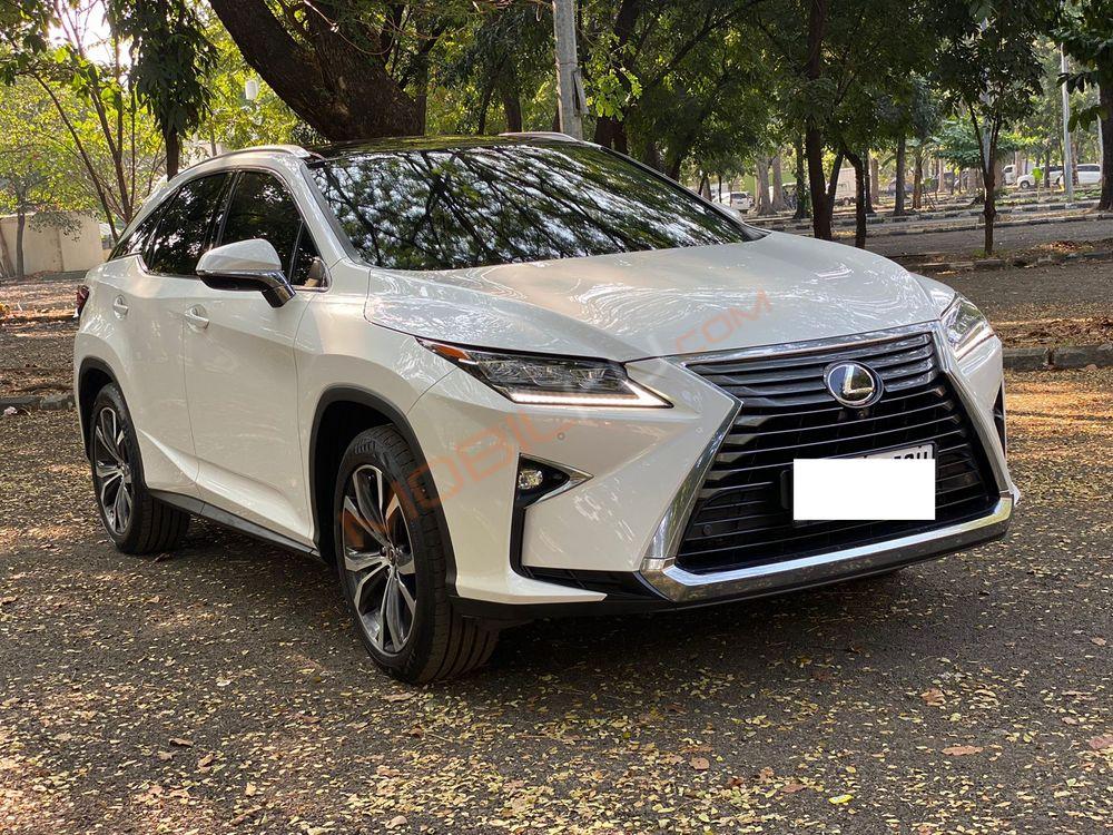 Mobil Lexus RX 2018