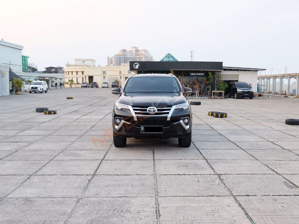 Mobil Toyota Fortuner 2016