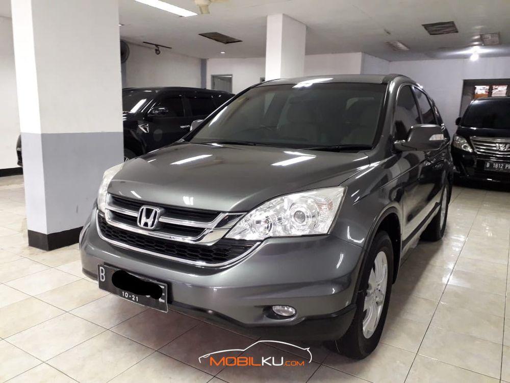 Mobil Honda CR-V 2011