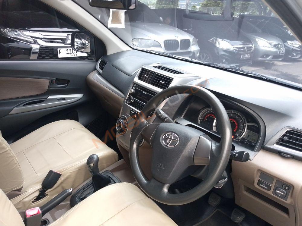 Mobil Toyota Avanza 2018