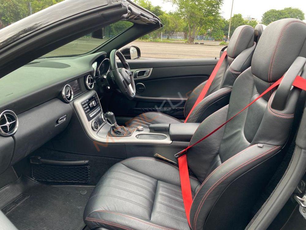 Mobil Mercedes-Benz SLK 2013