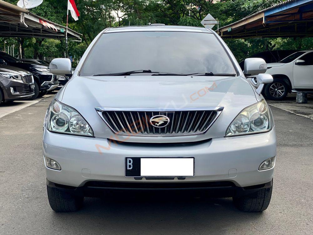 Mobil Toyota Harrier 2013