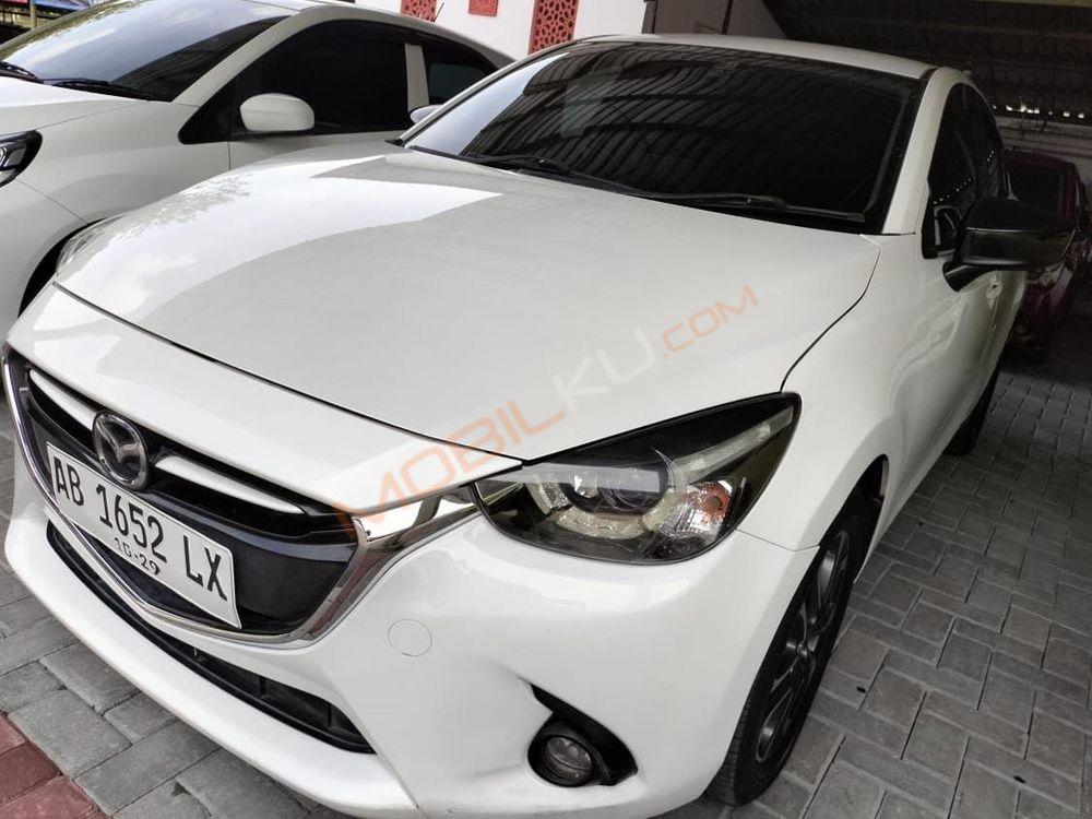 Mobil Mazda 2 Hatchback 2014