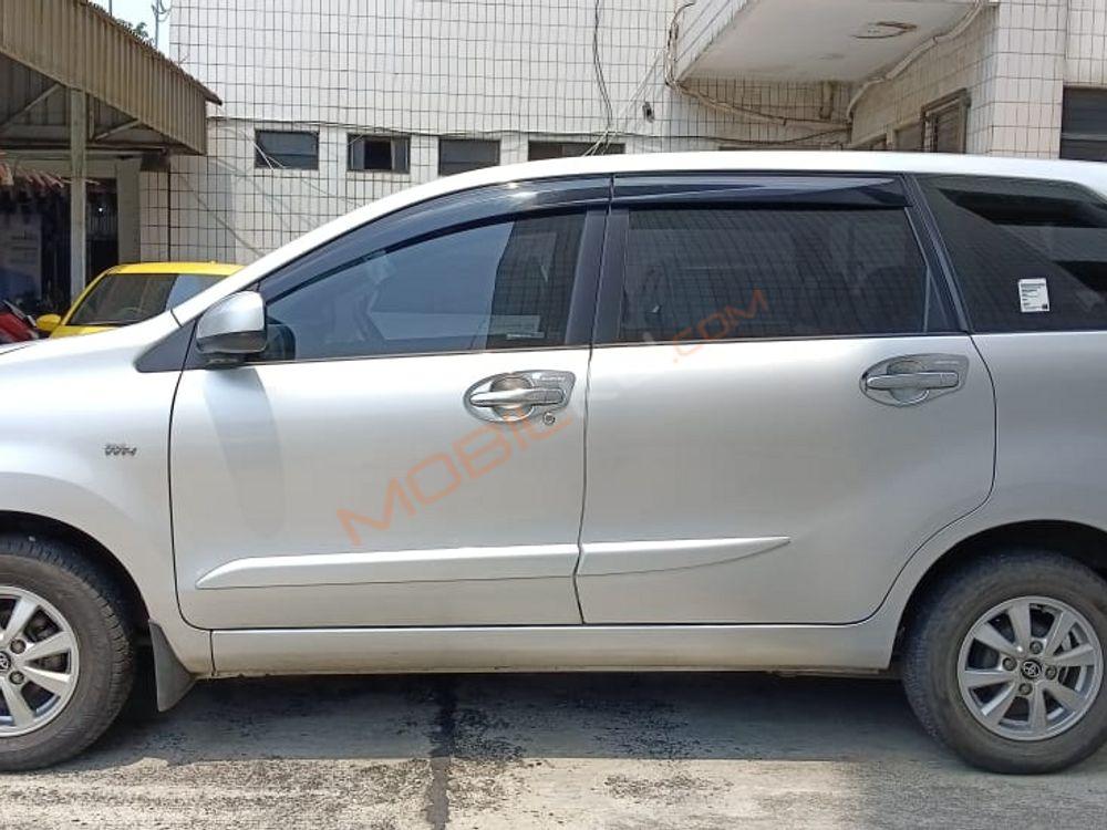 Mobil Toyota Avanza 2018