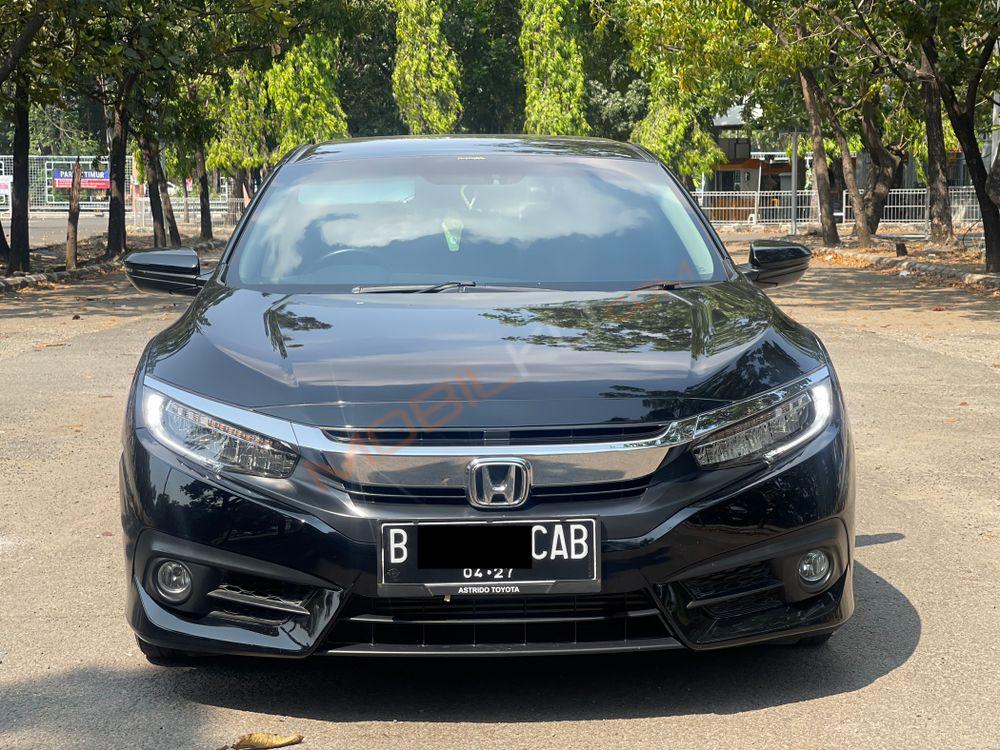 Mobil Honda Civic Sedan 2017