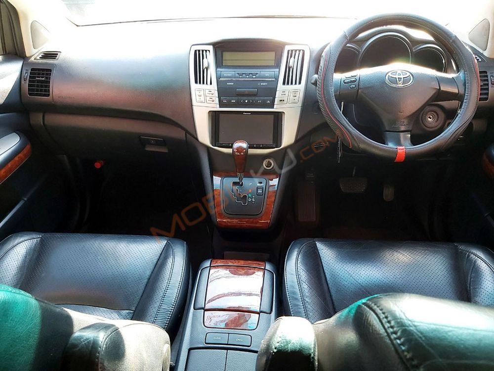 Mobil Toyota Harrier 2009