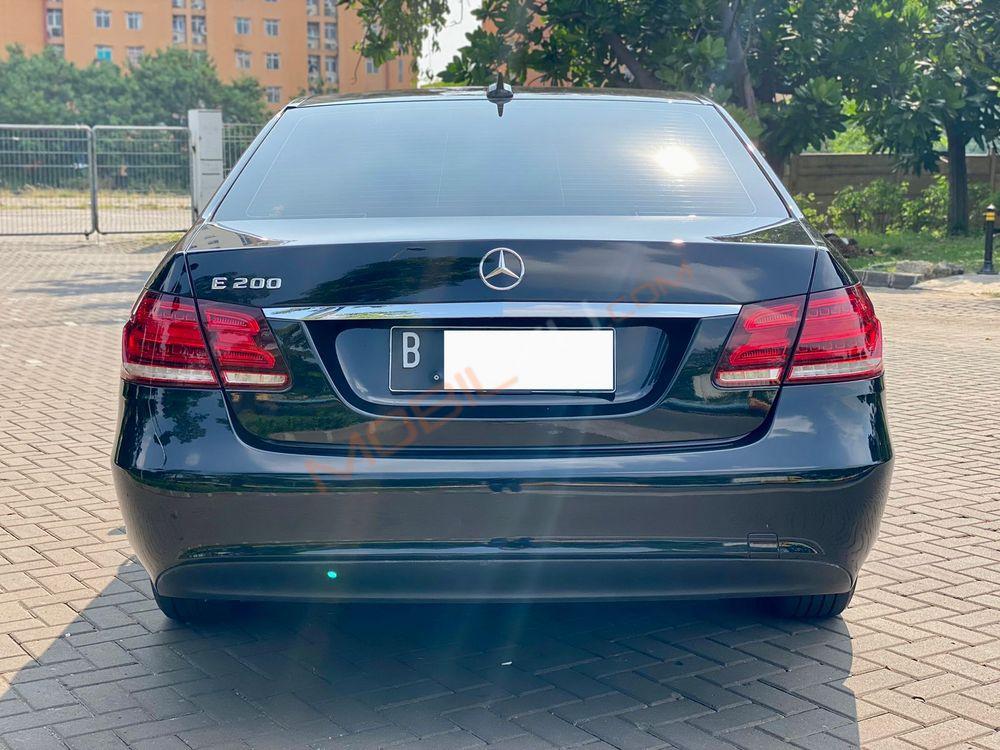 Mobil Mercedes-Benz E-Class 2016