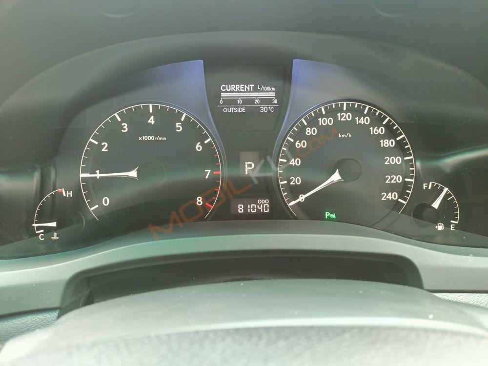 Mobil Lexus RX 2011