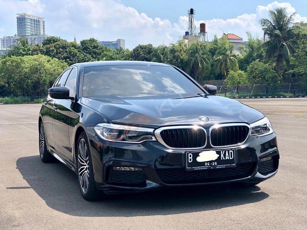 Mobil BMW 5 Series 2020