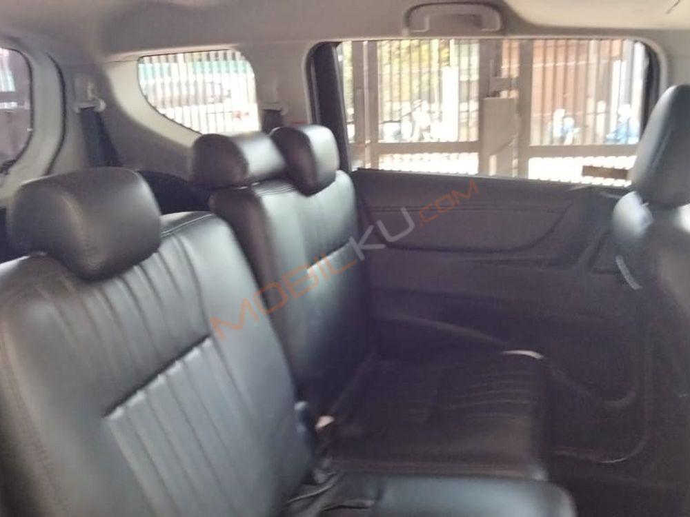 Mobil Toyota Sienta 2018