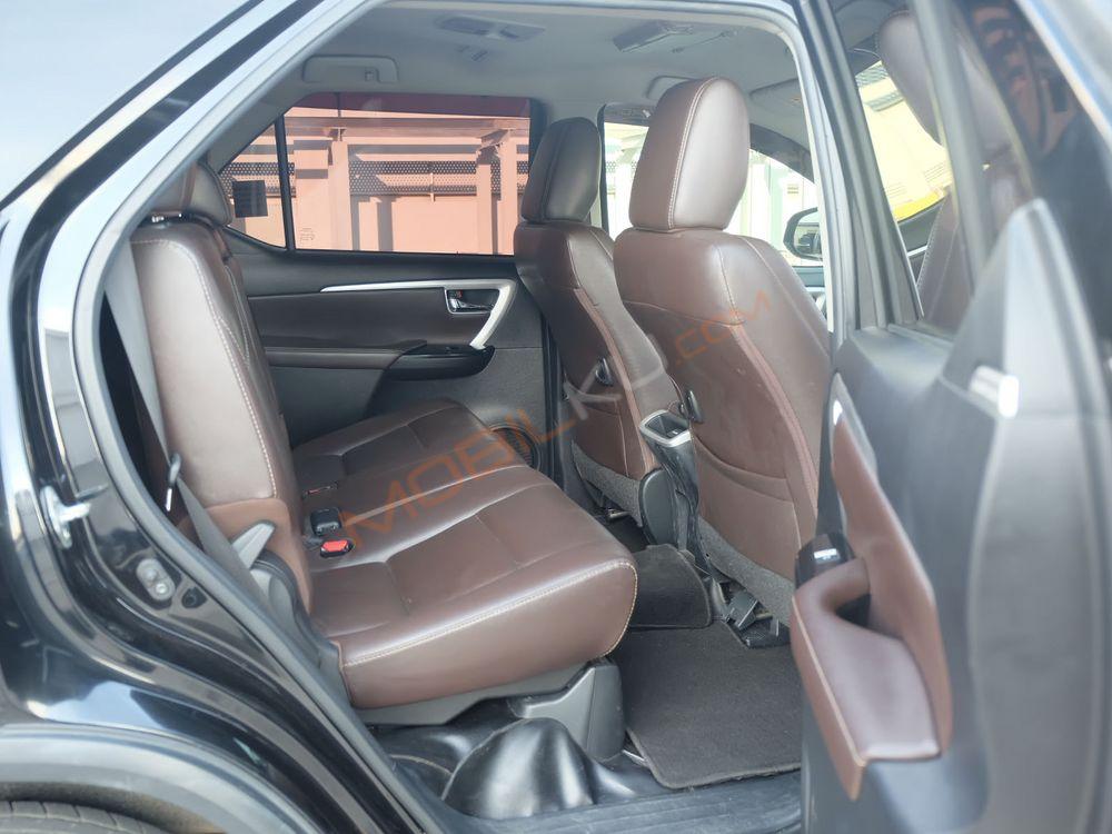 Mobil Toyota Fortuner 2020