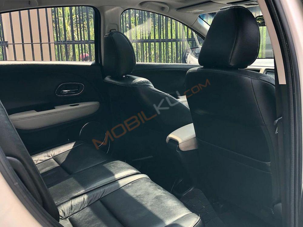 Mobil Honda HR-V 2020